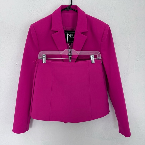 Zara Jackets & Blazers - Zara Hot Pink Cropped Blazer Skort Shorts Set size Medium NWT NEW